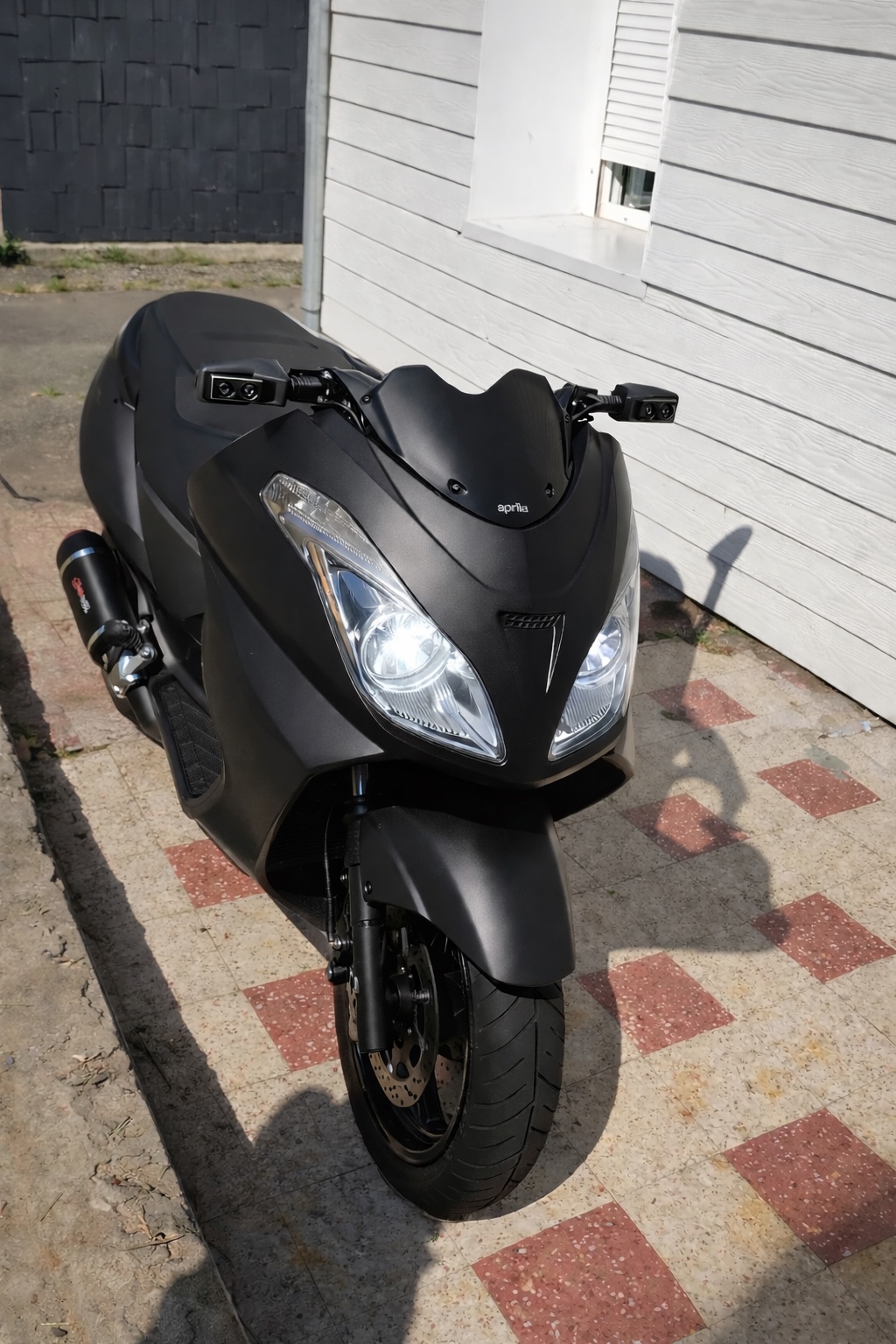 Scooter 125 full black